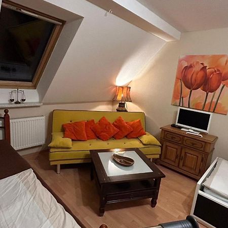 Апартаменти Ferienzimmer / Monteurzimmer Rostocker Heide Klein Kussewitz Екстер'єр фото